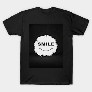 smile simple shirt T-Shirt